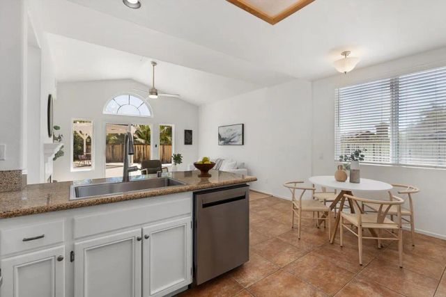 2488 Bear Rock, Escondido, CA 92026