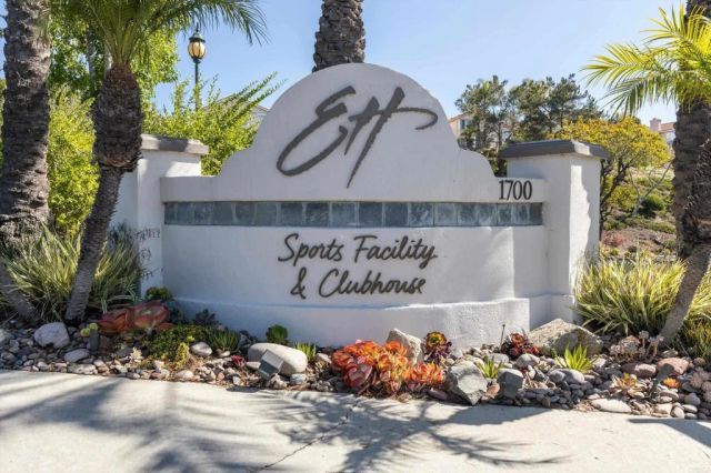 2488 Bear Rock, Escondido, CA 92026