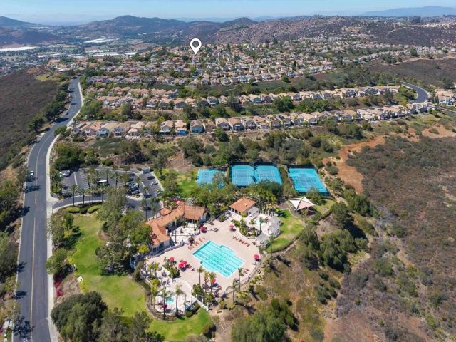 2488 Bear Rock, Escondido, CA 92026
