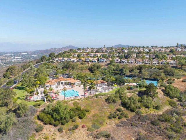 2488 Bear Rock, Escondido, CA 92026