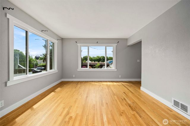 113 W Chenault Avenue, Hoquiam, WA 98550