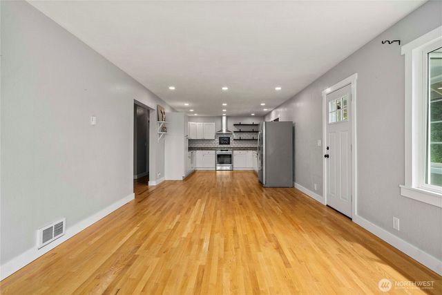 113 W Chenault Avenue, Hoquiam, WA 98550