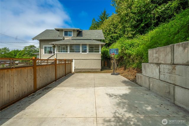 113 W Chenault Avenue, Hoquiam, WA 98550
