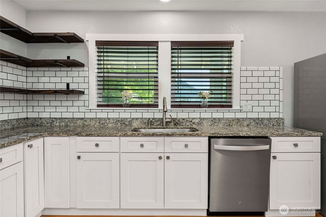 113 W Chenault Avenue, Hoquiam, WA 98550