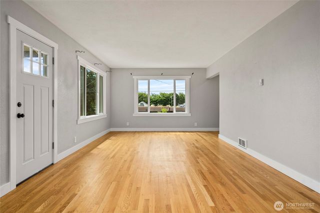 113 W Chenault Avenue, Hoquiam, WA 98550