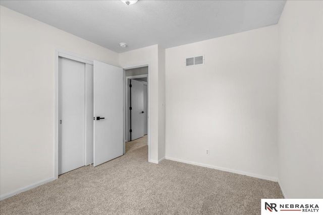 1835 W Apricot Lane, Lincoln, NE 68522