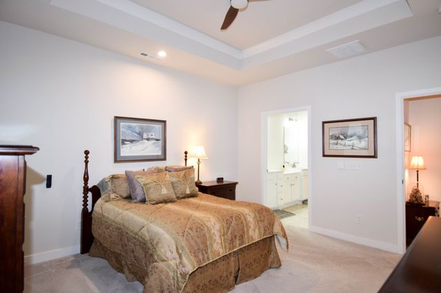 104 Great Falls Ct, Gallatin, TN 37066