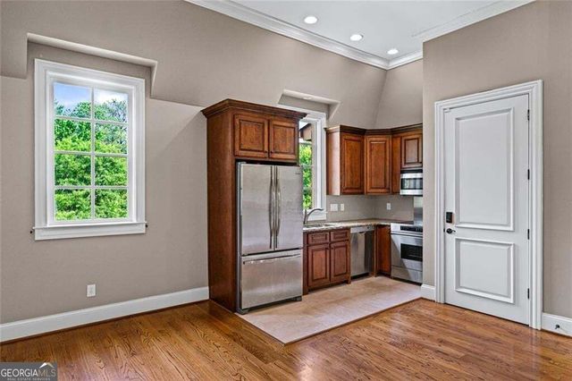 453 Londonberry Road NW, Atlanta, GA 30327