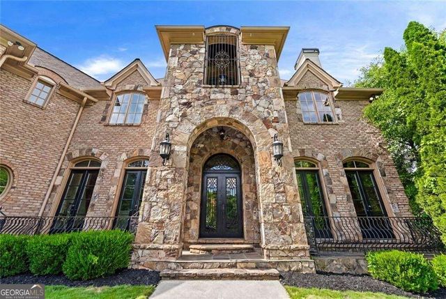 453 Londonberry Road NW, Atlanta, GA 30327