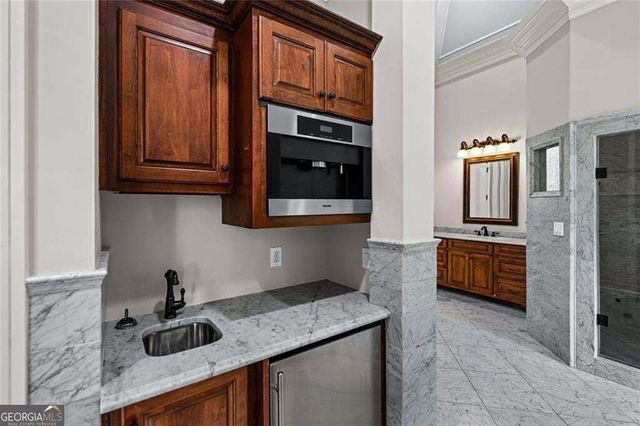 453 Londonberry Road NW, Atlanta, GA 30327