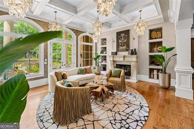 453 Londonberry Road NW, Atlanta, GA 30327
