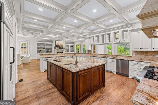 453 Londonberry Road NW, Atlanta, GA 30327