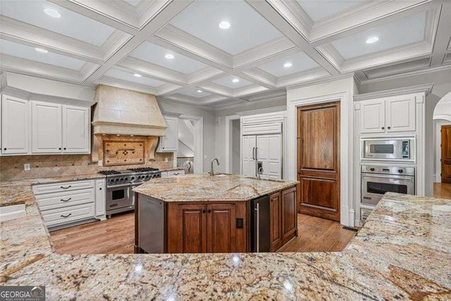 453 Londonberry Road NW, Atlanta, GA 30327