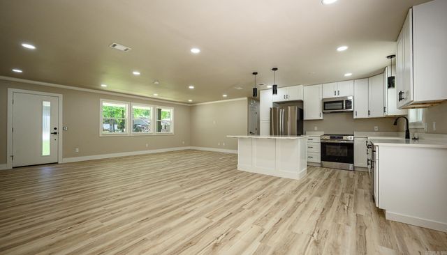 306 Gary Dr., Mena, AR 71953