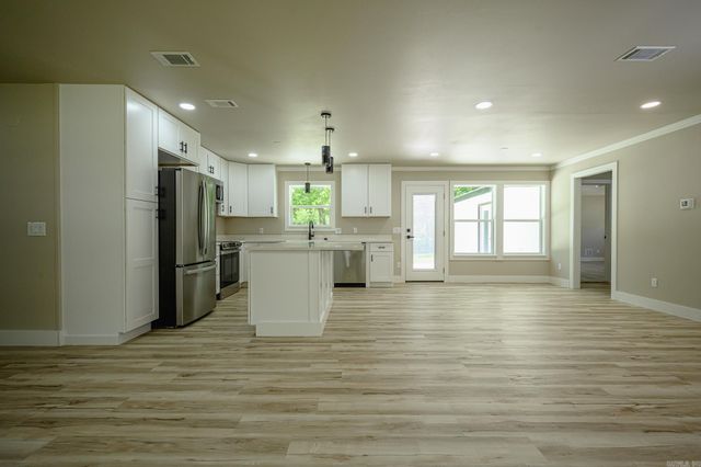 306 Gary Dr., Mena, AR 71953