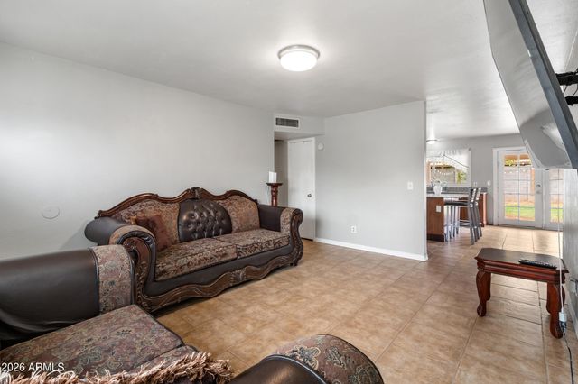 7130 W FLOWER Street, Phoenix, AZ 85033