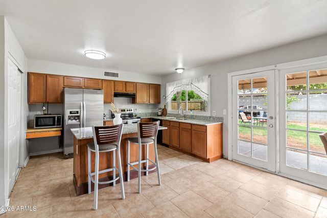 7130 W FLOWER Street, Phoenix, AZ 85033