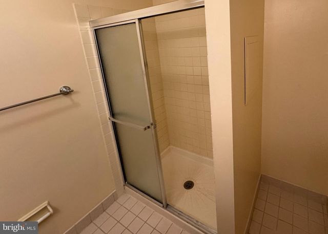 802 SEMINOLE GDNS GDNS, Ambler, PA 19002