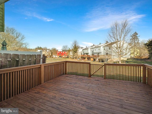 802 SEMINOLE GDNS GDNS, Ambler, PA 19002