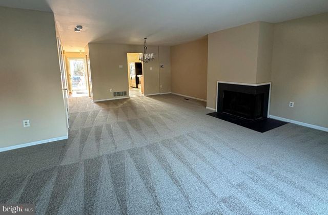 802 SEMINOLE GDNS GDNS, Ambler, PA 19002