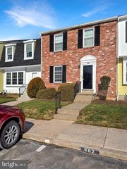 802 SEMINOLE GDNS GDNS, Ambler, PA 19002