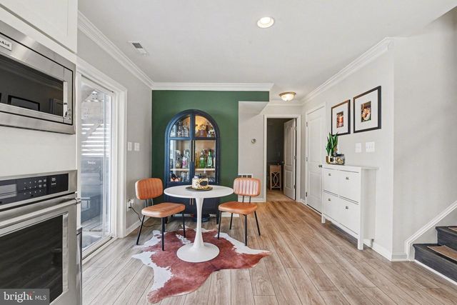 25 NATURES WAY CIR, New Oxford, PA 17350