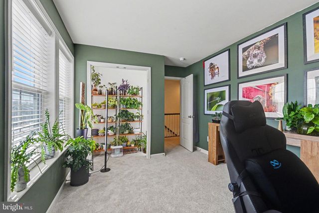 25 NATURES WAY CIR, New Oxford, PA 17350