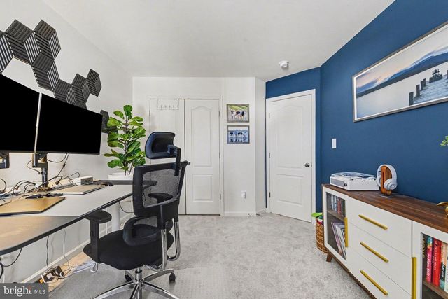 25 NATURES WAY CIR, New Oxford, PA 17350