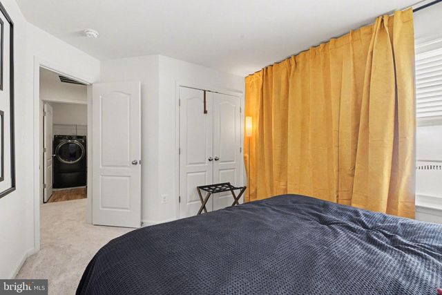 25 NATURES WAY CIR, New Oxford, PA 17350