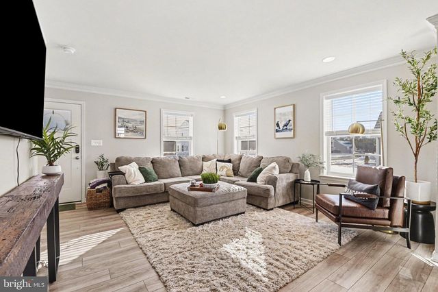 25 NATURES WAY CIR, New Oxford, PA 17350