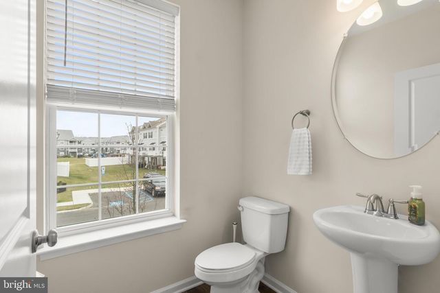 50 AUTUMN PARK DR, Medford, NJ 08055