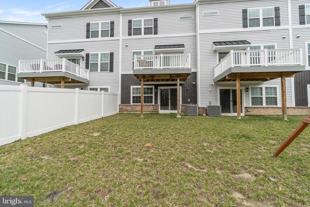 50 AUTUMN PARK DR, Medford, NJ 08055