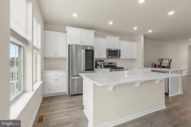 50 AUTUMN PARK DR, Medford, NJ 08055