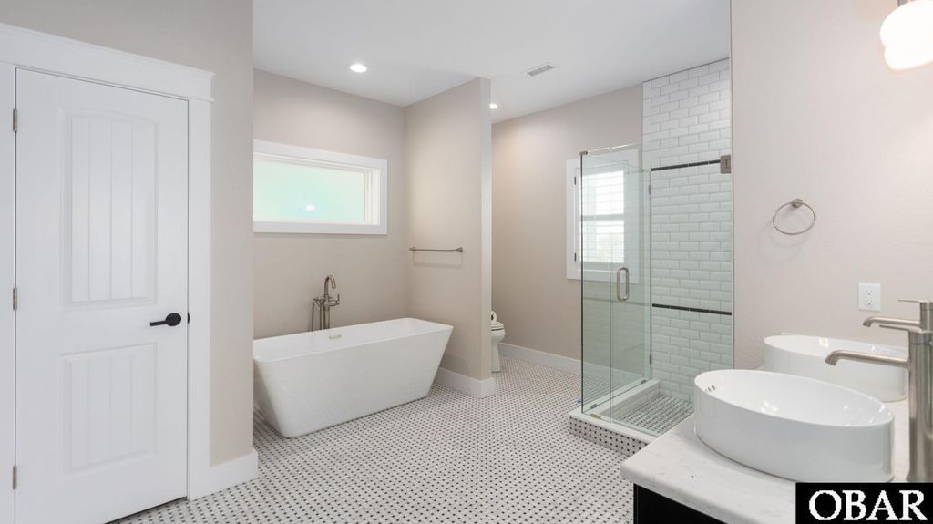 Image 23 of property listing at 909 Lighthouse Drive Lot #8, Corolla, NC 27927