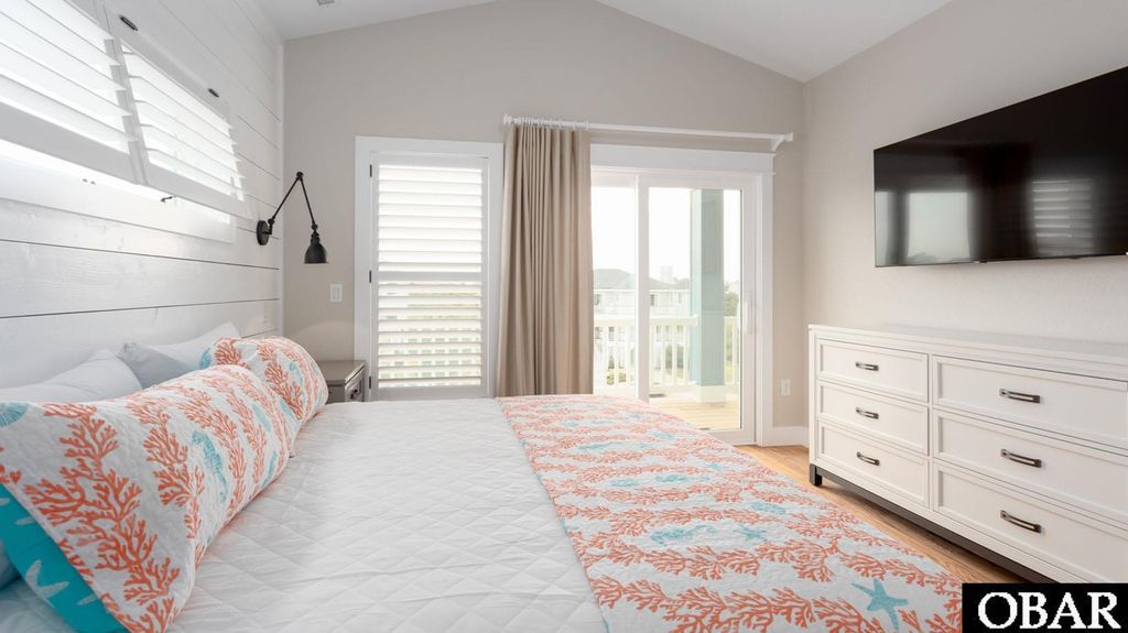 Image 40 of property listing at 909 Lighthouse Drive Lot #8, Corolla, NC 27927