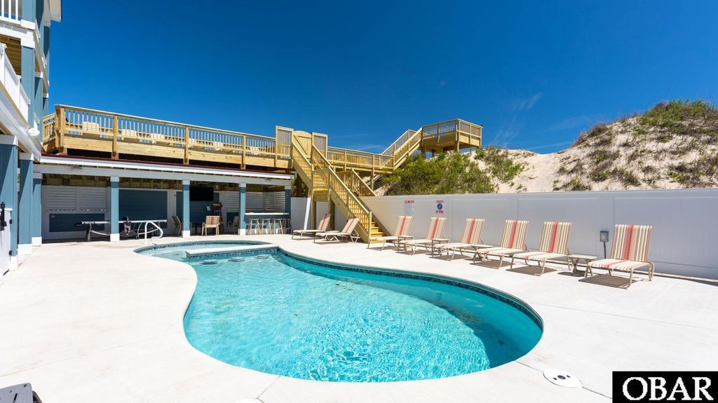 Image 6 of property listing at 909 Lighthouse Drive Lot #8, Corolla, NC 27927