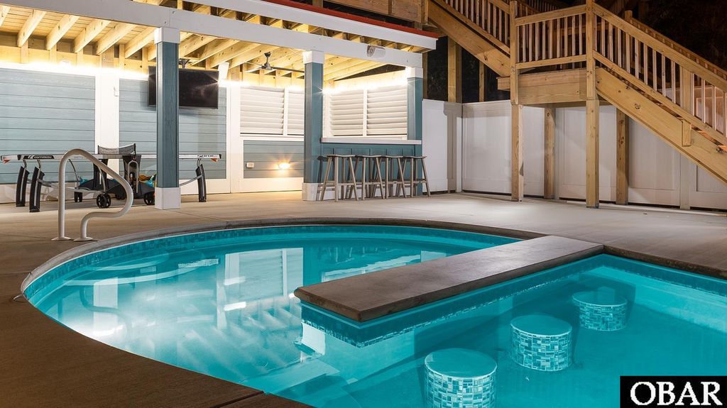 Image 10 of property listing at 909 Lighthouse Drive Lot #8, Corolla, NC 27927