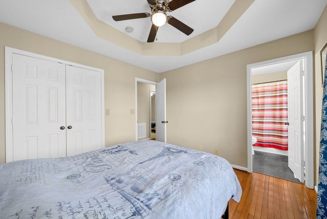 1108 Gunpoint Dr, Clarksville, TN 37042