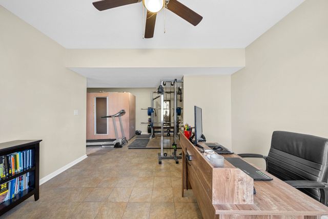 1108 Gunpoint Dr, Clarksville, TN 37042