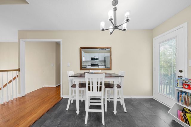 1108 Gunpoint Dr, Clarksville, TN 37042