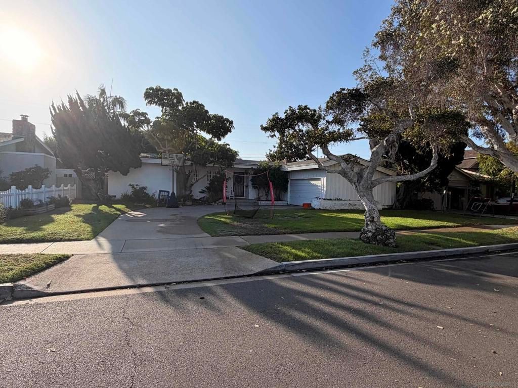 731 Coronado, Coronado, CA 92118 — photo 2