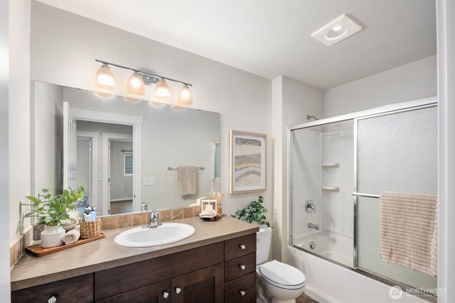 5129 51st Avenue Ct W, University Place, WA 98467