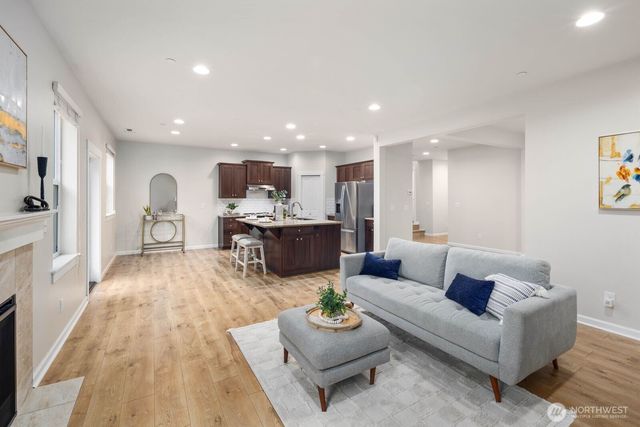 5129 51st Avenue Ct W, University Place, WA 98467