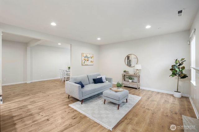 5129 51st Avenue Ct W, University Place, WA 98467