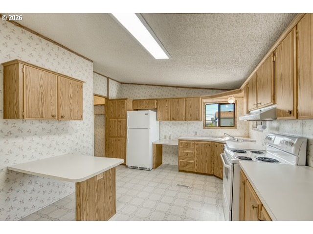 18485 Sw PACIFIC Dr unit 83, Tualatin, OR 97062