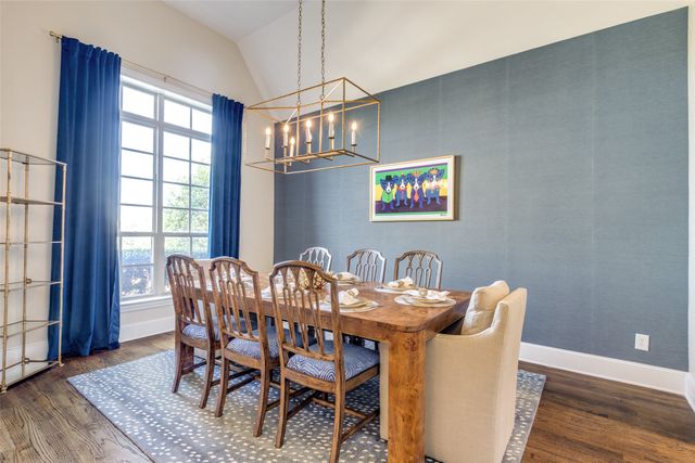 2644 Round Table Boulevard, Lewisville, TX 75056