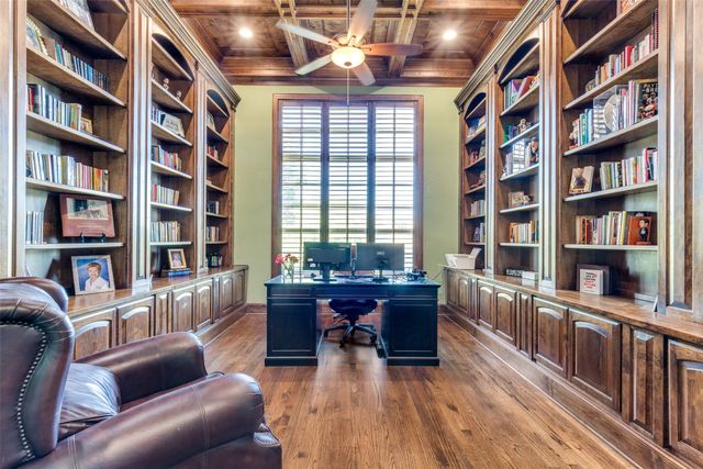 2644 Round Table Boulevard, Lewisville, TX 75056