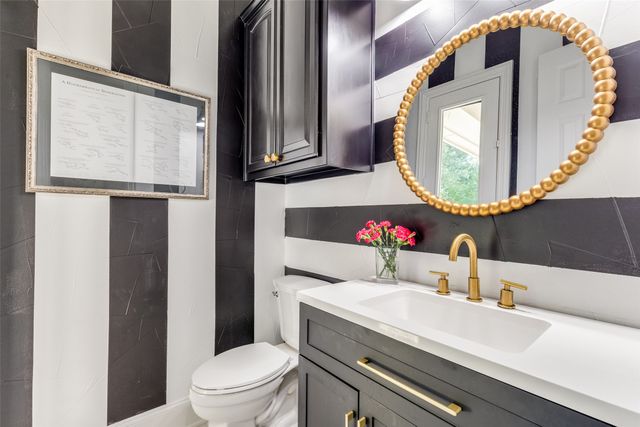 2644 Round Table Boulevard, Lewisville, TX 75056