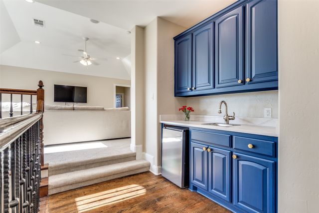 2644 Round Table Boulevard, Lewisville, TX 75056