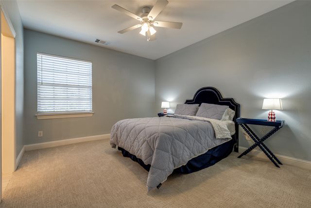 2644 Round Table Boulevard, Lewisville, TX 75056